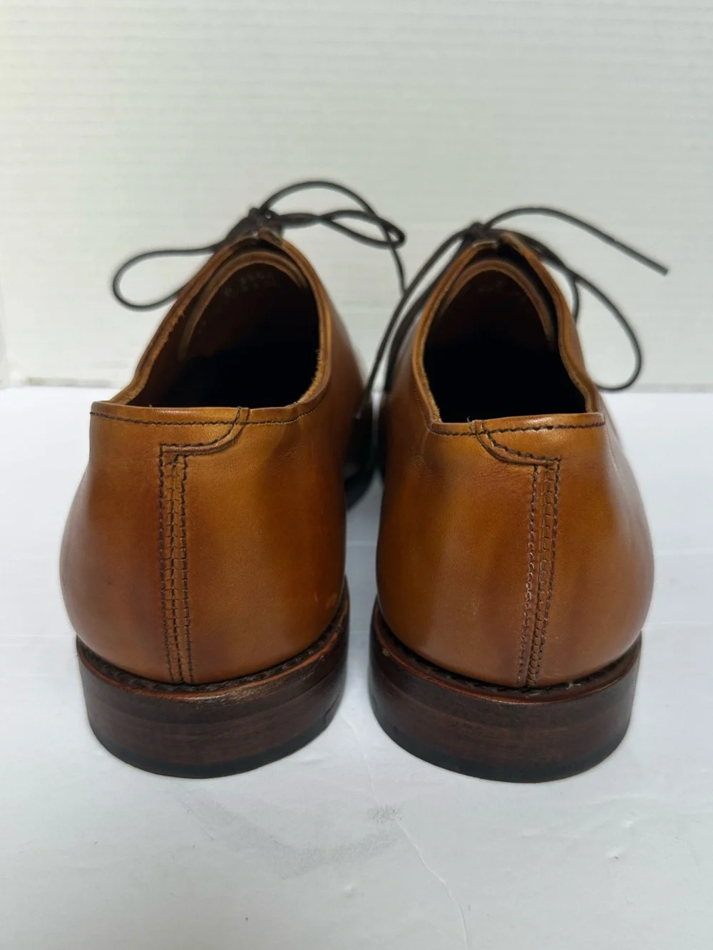 Allen Edmonds Men’s Mackenzie Whiskey Leather Medallion Toe Oxford Shoes-Size 11